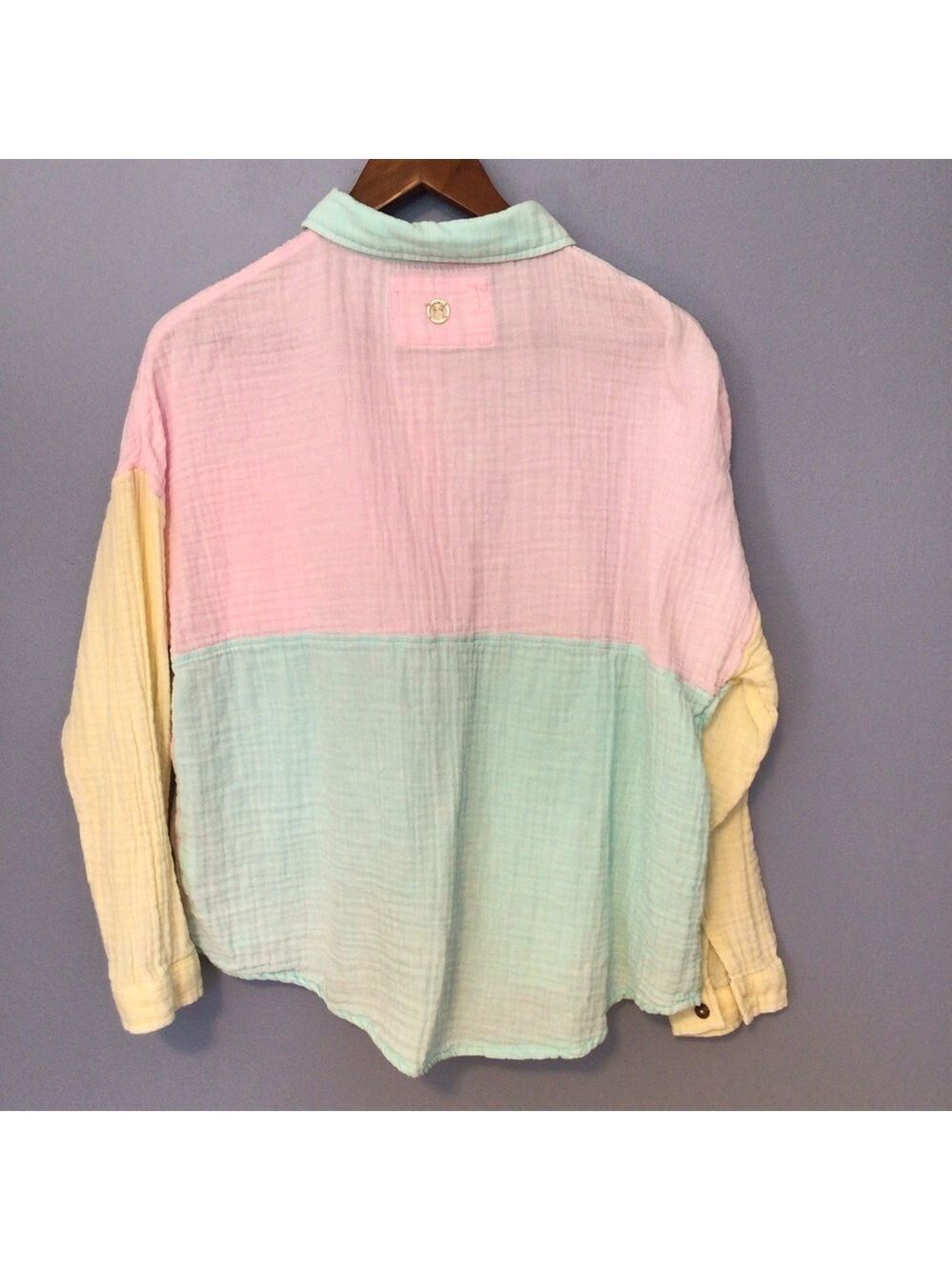 Simply Southern Color Block Gauze Button Down Pineapple Top – Medium - Picture 8 of 11